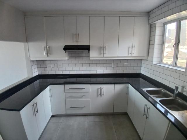 Apartment To Rent in Esplanade, Durban, KwaZulu Natal