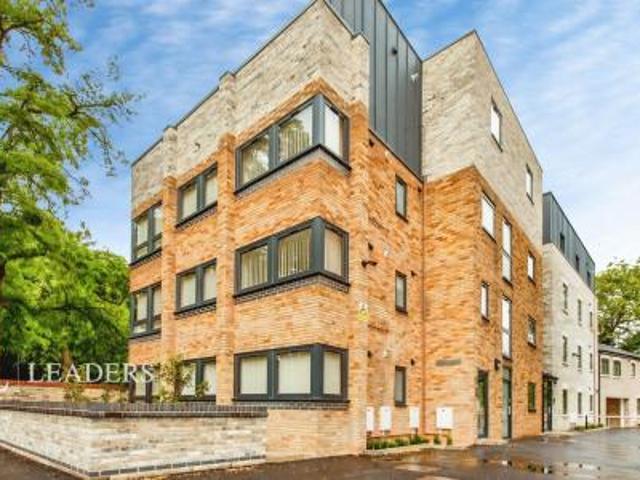 Apartment to rent in Fitzwilliam Road, Cambridge, Cambridgeshire, CB2 | Leaders
