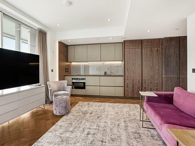 Apartment to rent in Fladgate House, Battersea Power Station, SW11