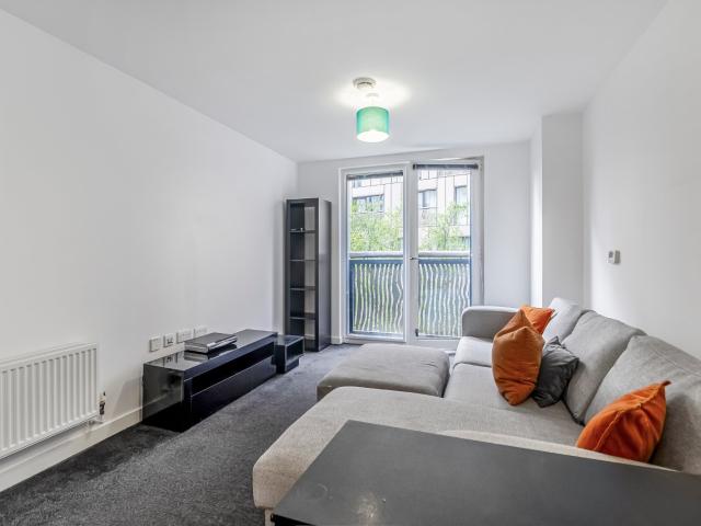 apartment to rent in Gatliff Road, Pimlico, London, SW1W