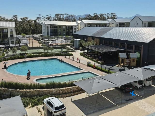 Apartment to rent in Gordons Bay