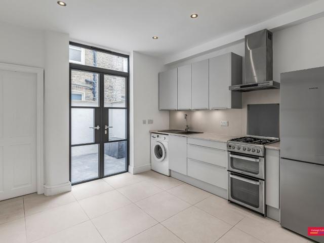 apartment to rent in Glenrosa Street, London, SW6