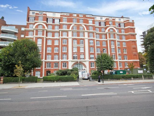 apartment to rent in Grove End Road, St Johns Wood, London, NW8