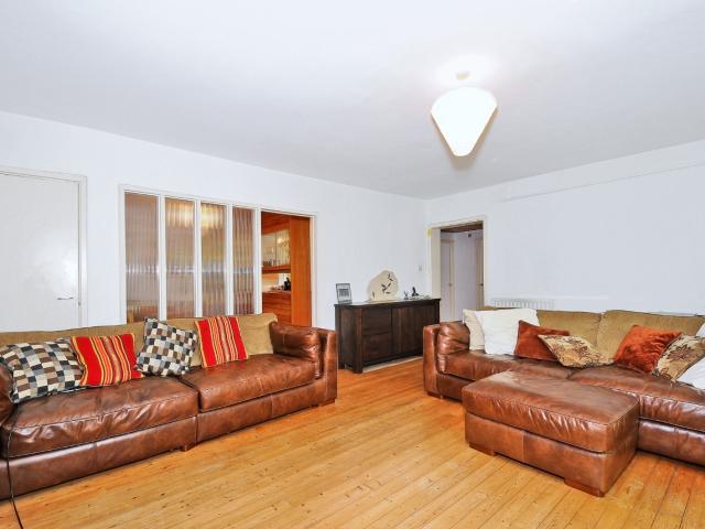 apartment to rent in Great Brownings, London, SE21