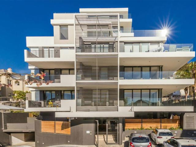 Apartment to rent in Green Point, Cape Town