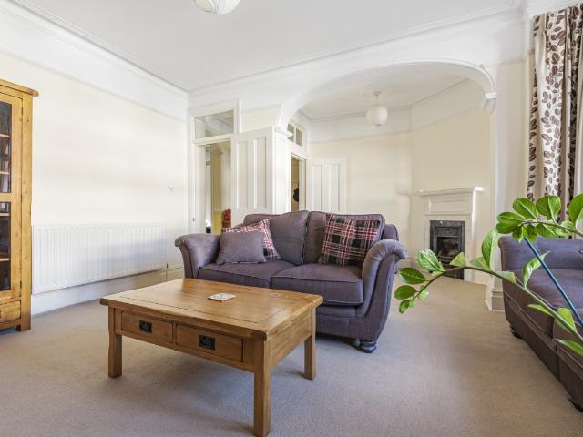 apartment to rent in Hamlet Gardens, Hammersmith, London, W6