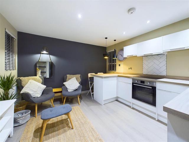 apartment to rent in Hickmott Road, Sheffield