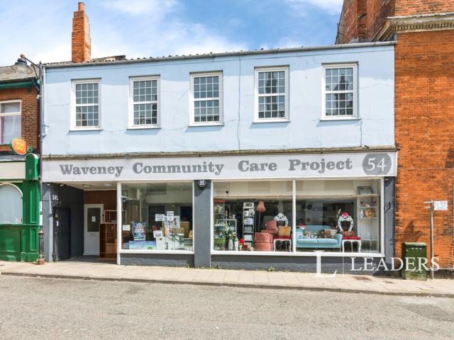 Apartment to rent in High Street, Lowestoft, Suffolk, NR32 | Leaders