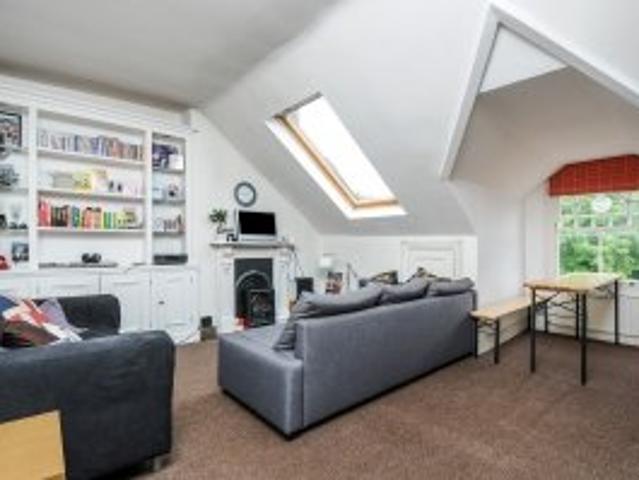 apartment to rent in Hillbury Road, Balham, London, SW17