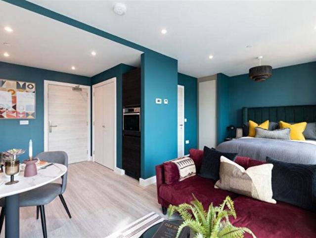 Apartment To Rent In Holland Street, Glasgow, G2