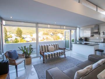 Apartment to rent in Hout Bay