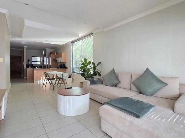 Apartment to rent in Houghton Estate