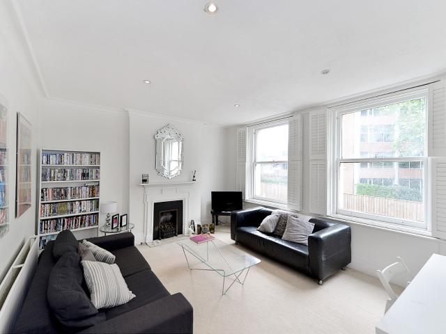 apartment to rent in Hurlingham Mansions, Fulham, New Kings Road, London, SW6