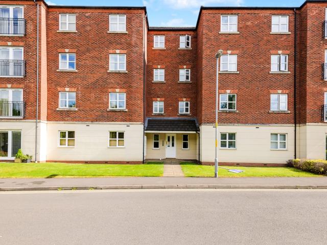 Apartment to rent in Ingles Drive, Worcester, WR2 | Leaders