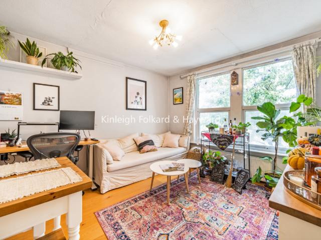 apartment to rent in Jennings Road, London, SE22