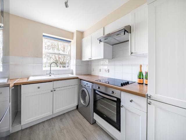 apartment to rent in John Archer Way, London, SW18