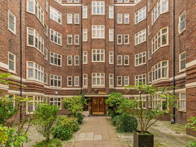 apartment to rent in Judd Street, London, WC1H