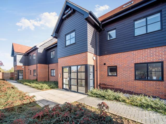Apartment to rent in Kingsfield Road, Biggleswade, Bedfordshire, SG18 | Leaders