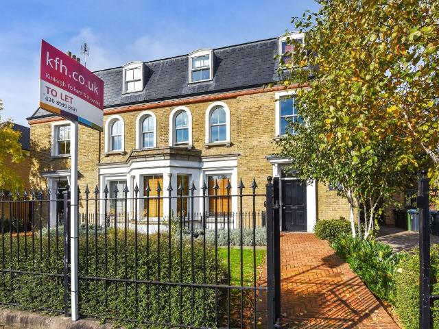 apartment to rent in Kingston Vale, Kingston Upon Thames, Surrey, SW15