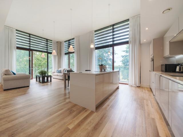 apartment to rent in Knaresborough Drive, Earlsfield, London, SW18
