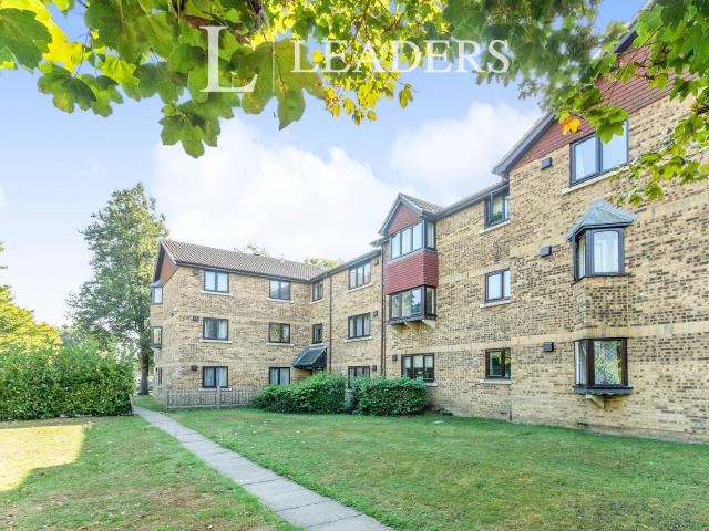 Apartment to rent in Latimer Close, Woking, GU22 | Leaders