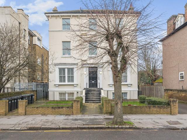 apartment to rent in Lennard Road, Croydon, London, CR0