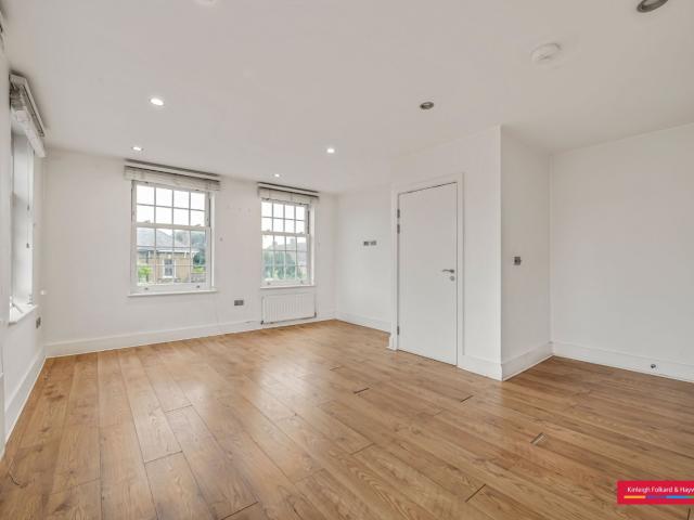 apartment to rent in London Road, Enfield, EN2