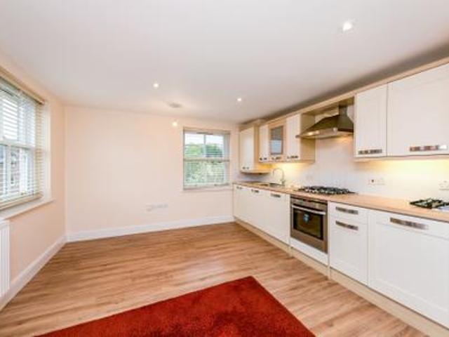 Apartment to rent in London Road, Guildford, GU1 | Leaders