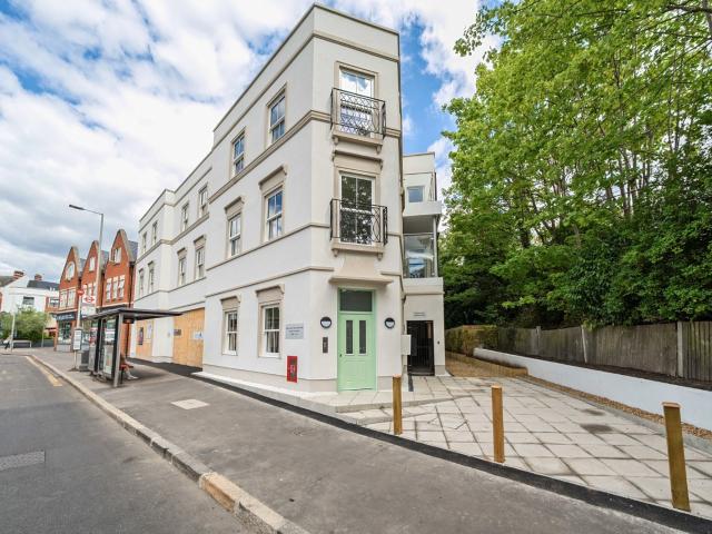 apartment to rent in London Road, Kingston Upon Thames, KT2