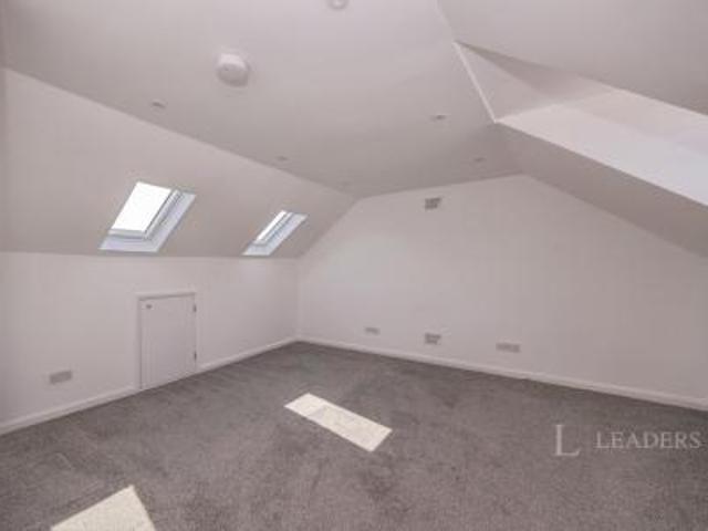 Apartment to rent in London Road, Portsmouth, Hampshire, PO2 | Leaders