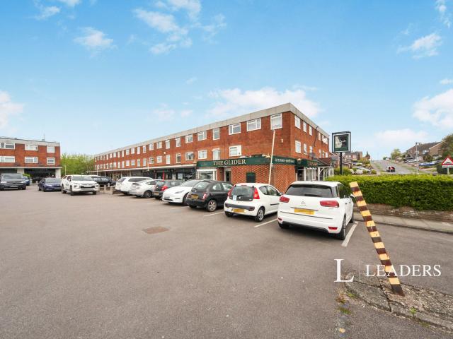 Apartment to rent in Lowther Road, Dunstable, Bedfordshire, LU6 | Leaders