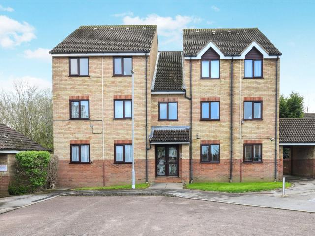 Apartment to rent in Markwell Wood, Harlow, CM19 | Leaders
