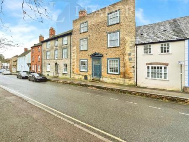 Apartment to rent in Marlborough Street, Faringdon, Oxfordshire, SN7 | Leaders