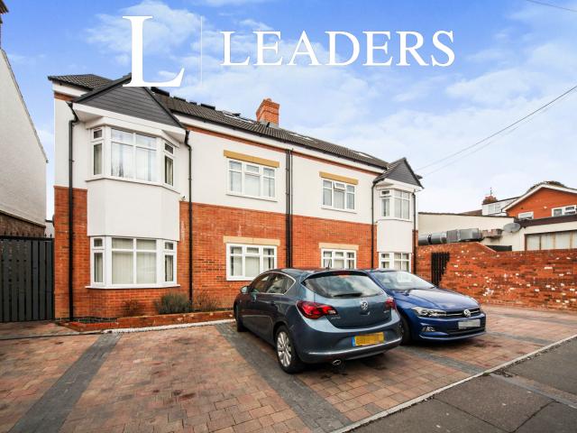 Apartment to rent in Medina Road, Luton, Bedfordshire, LU4 | Leaders