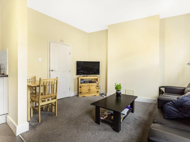 apartment to rent in Merton High Street, Wimbledon, London, SW19