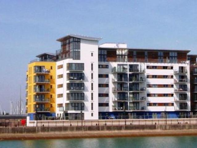 Apartment to rent in Midway Quay, Sovereign Harbour, Eastbourne, BN23 | Leaders