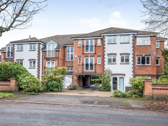 Apartment to rent in Midsummer Apartments, 1 Sackville Road, Sutton, SM2 | Leaders