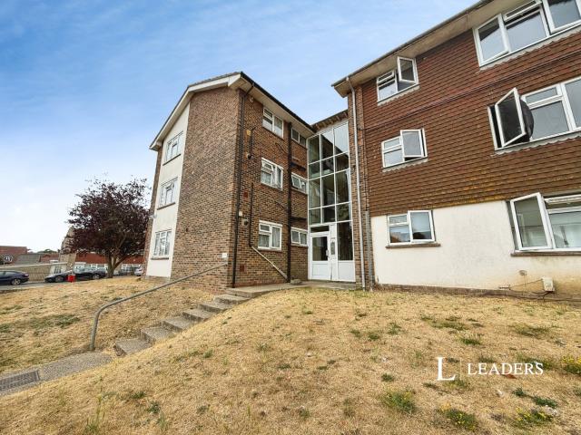 Apartment to rent in Millfield, Sompting, Lancing, West Sussex, BN15 | Leaders