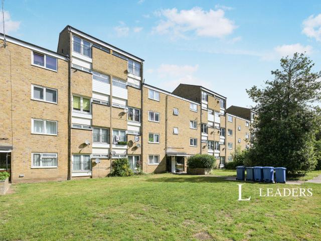 Apartment to rent in Morley Grove, Harlow, CM20 | Leaders