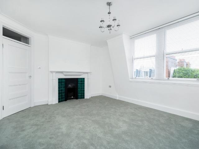apartment to rent in Moscow Road, Bayswater, London, W2