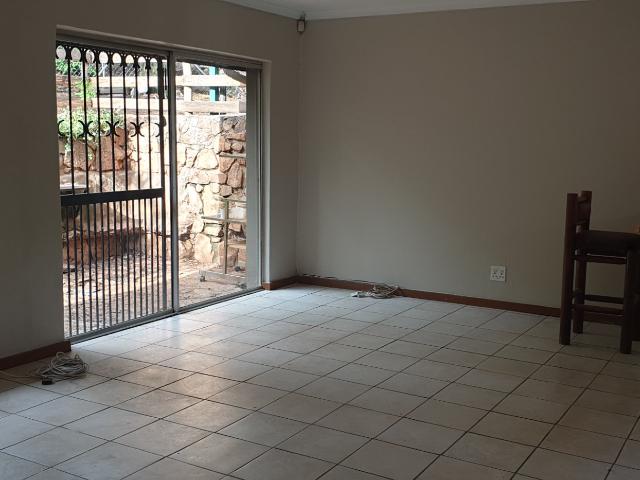 Apartment To Rent in Murrayfield, Pretoria