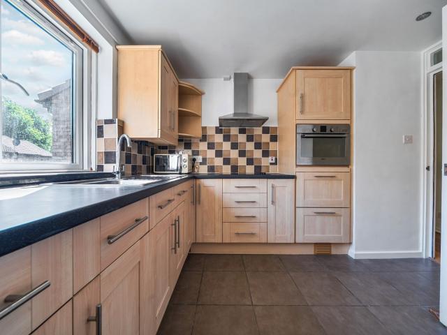 apartment to rent in Nesbitt Close, Blackheath, London, SE3