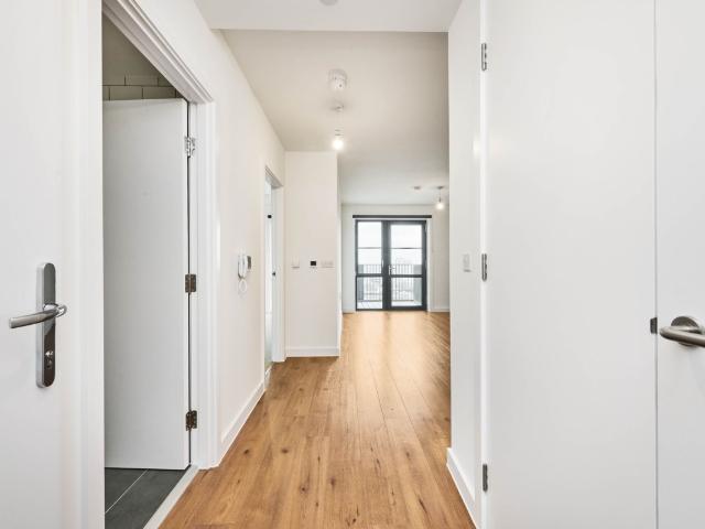 apartment to rent in New Road, Dagenham, London, RM9