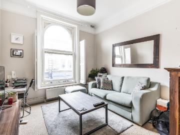 apartment to rent in Northcote Road, Battersea, London, SW11