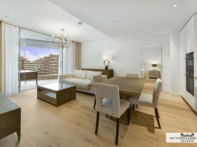 Apartment to rent in Oakley House, Battersea Power Station, SW11