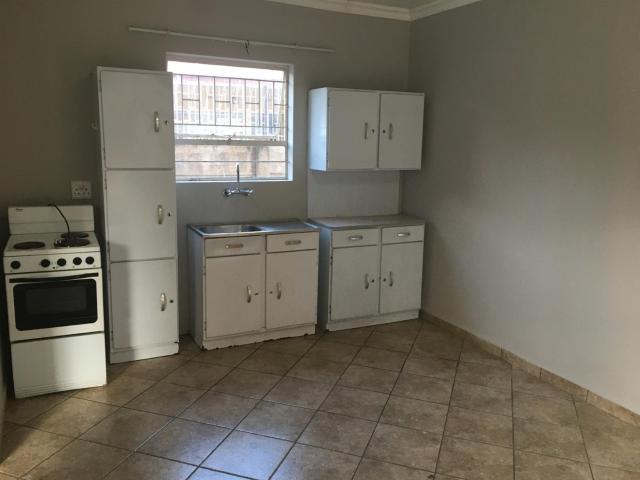 Apartment To Rent in Oos Einde, Rustenburg, North West