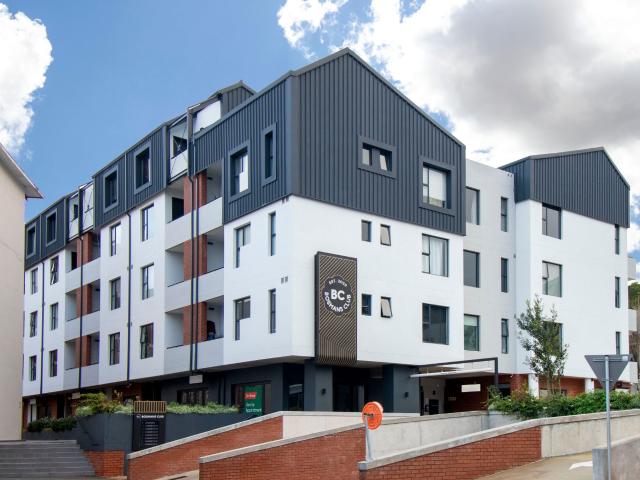 Apartment to rent in Onder Papegaaiberg