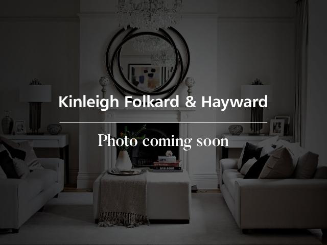 apartment to rent in Osier Crescent, London, N10