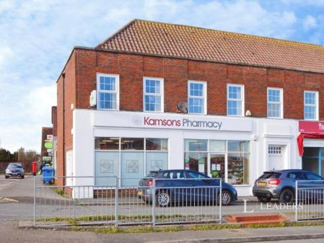 Apartment to rent in Orchard Parade, Eastbourne, BN20 | Leaders