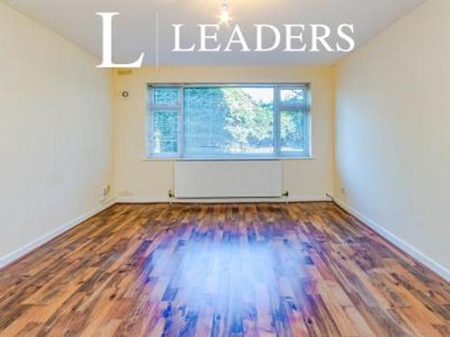 Apartment to rent in Outram Road, Croydon, CR0 | Leaders